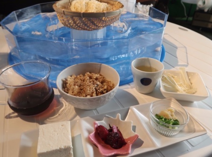 流しそうめん